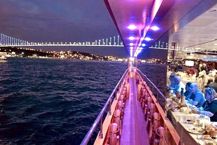 bosphorus-dinner-cruise