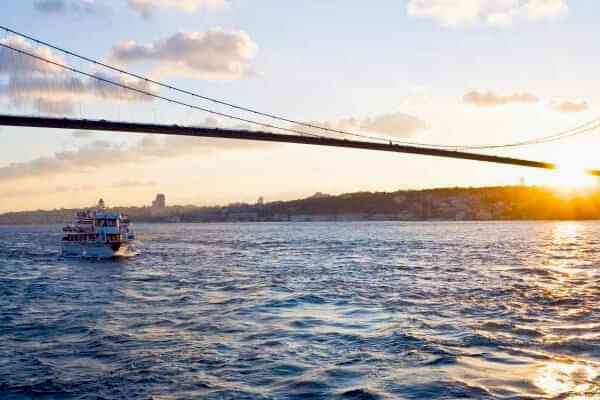 bosphorus-sunset-cruise-tour-price