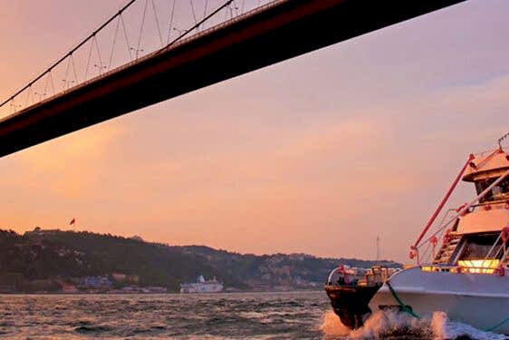 istanbul-bosphorus-sunset-cruise